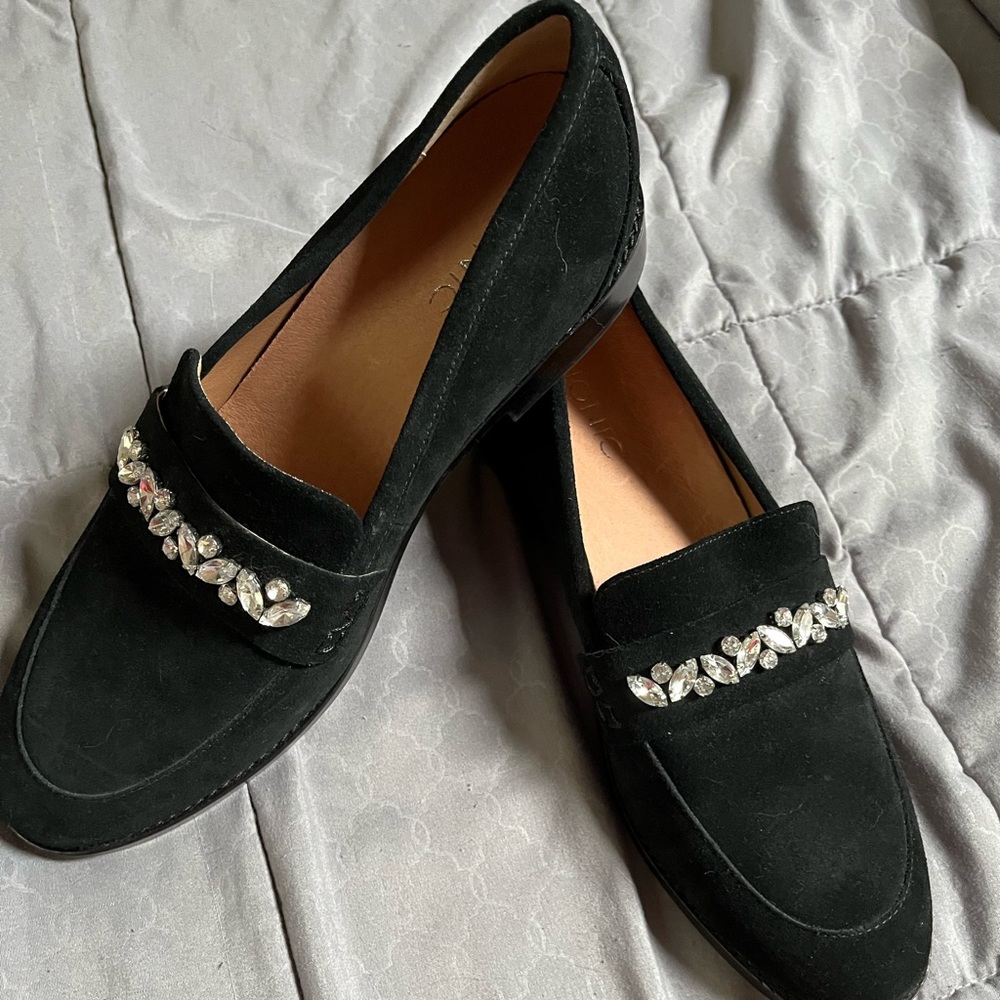 Black Vionic loafers